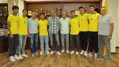 الإسماعيلي يؤمن مجموعة من مواهب القطاع بعقود طويلة الأمد 