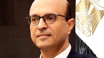 جامعة أسيوط: فتح باب التقدم لبرنامجي المنح الجامعية ورواد وعلماء مصر