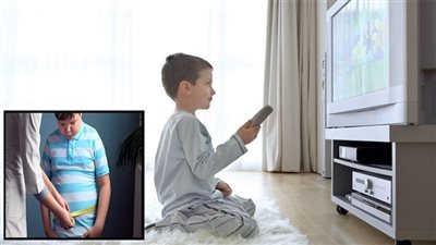 عواقب مشاهدة الأطفال للتلفاز أثناء تناول الطعام
