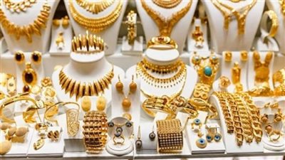 الذهب يرتفع 0.3% محاولا التعافي بدعم صعود الأوقية العالمية 