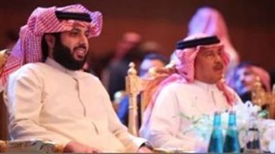 تركي آل الشيخ عن إصابة محمد عبده بالسرطان.. شفت حزنك 