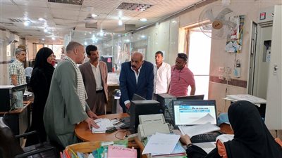 السكرتير العام يتفقد العمل بالمراكز التكنولوجية بمركزي البداري وساحل سليم