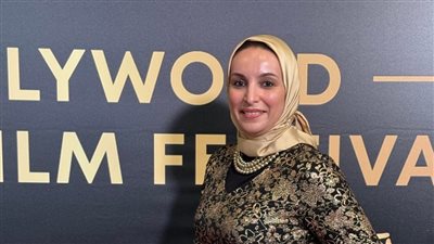 إسراء نوار تتحدث عن أول فستان فرعوني مصنوع يدوياً ومصمم بتقنيات الذكاء الاصطناعي 