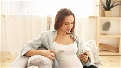 أضرار أشعة الجوال على المرأة الحامل.. ونصائح للتعامل معها 