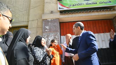 محافظ الغربية يتفقد لجان الإمتحانات بمدارس المحافظة