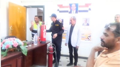 وزارة العمل توعي بالسلامة والصحة المهنية وتجارب عملية لخطط الطوارئ بالوادى الجديد