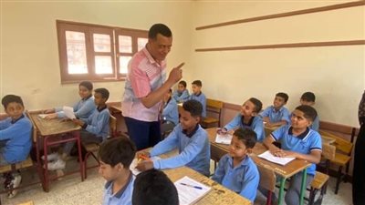 وكيل تعليم قنا يتابع سير إمتحانات الفصل الدراسي الثاني 