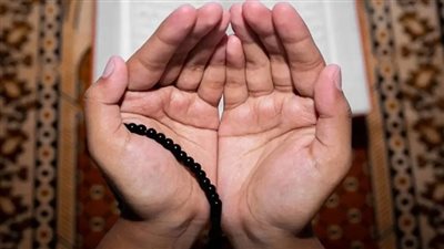 أجمل 5 أدعية تزيح التفكير من العقل