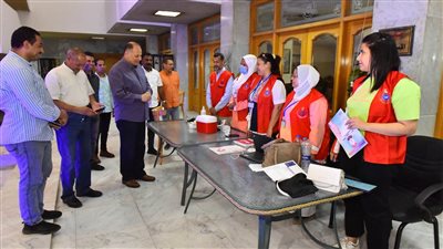 محافظ أسيوط يتفقد فعاليات حملة 