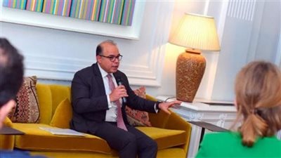 رئيس الرقابة المالية والسفير البريطاني يشهدان تخريج 9 شركات ناشئة 