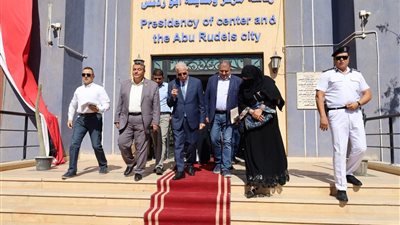 محافظ جنوب سيناء يقوم بجولة تفقدية بمدينة ابورديس