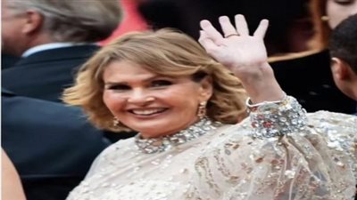 يسرا تغيب عن الاحتفال بعيد ميلاد الزعيم عادل إمام.. لهذا السبب 