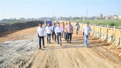 محافظ الغربية يتابع مشروعات الرصف والتطوير بكفر الزيات