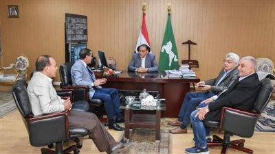 محافظ الشرقية يلتقي نواب البرلمان لاستعراض وحل مشاكل دوائرهم 