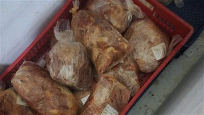 ضبط 38 كيلو دجاج غير صالح للاستهلاك بالفيوم 