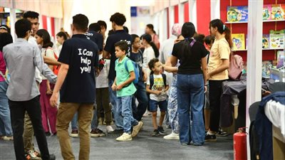 معرض زايد للكتاب يواصل فعالياته بندوات ثقافية وورش فنية للأطفال
