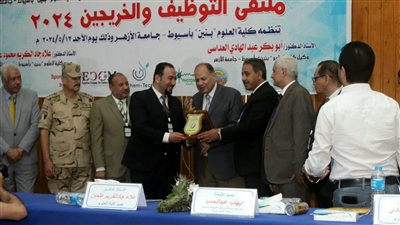 مشاركة فعالة لمصنع كيم تك للأجهزة العلمية في الجامعات 