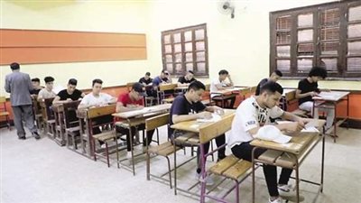 ارتياح بين طلاب الشهادة الإعدادية بالدقهلية لسهولة اللغة العربية