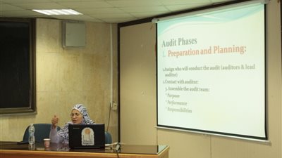 جامعة أسيوط تطلق دورة تدريبية حول 