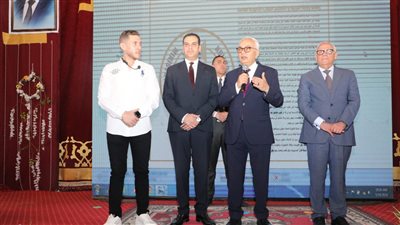 وزير التربية والتعليم يتفقد امتحانات الصف الثانى الثانوي في بورسعيد