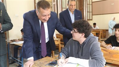 محافظ المنوفية يقرر استبعاد رئيس لجنة ومراقب أول وموجه بإحدى لجان إدارة قويسنا التعليمية