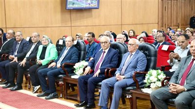 وزير التربية والتعليم يستعرض خطة الأنشطة المدرسية في بورسعيد