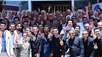 مشاريع تخرج لعلاج حصوات الكلى والكحة والسمنة والنحافة لطلاب صيدلة سوهاج