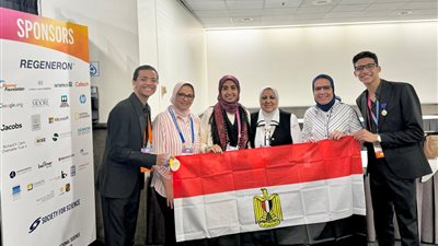 تفوق طلاب معرض مكتبة الإسكندرية للعلوم والهندسة في مسابقة ريجينيرون