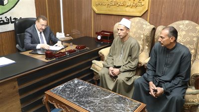 محافظ المنوفية يوجه بسرعة إنهاء مشكلة الكهرباء بقرية كفر الشيخ شحاته