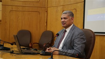 جامعة الفيوم توافق على 15 دكتوراة و14 رسالة ماجستير 