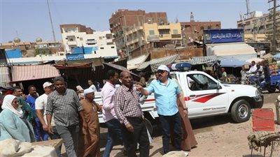 أسوان: الضرب بيد من حديد للقضاء على التعديات طريق منطقة السيل