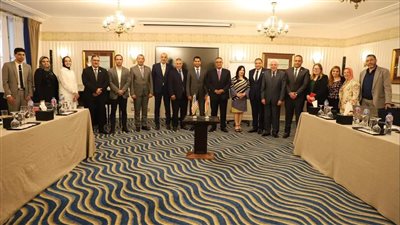 غرفة الإسكندرية تستقبل المستشار الاقتصادي الأمريكي 