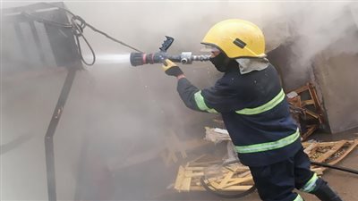  اندلاع حريق بمدرسة طلعت التجارية في القاهرة 