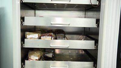 قنا تدرس إنشاء مقر جديد لبنك الدم الإقليمي 