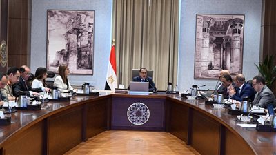 رئيس الوزراء يُتابع إجراءات وضع سقف للاستثمارات العامة