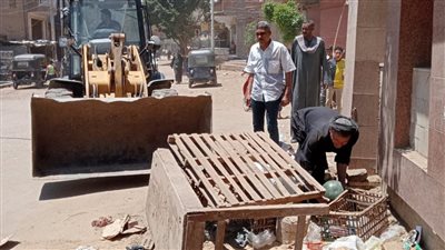 تحرير 35 محضر إشغالات ومرافق بأبوتيج في أسيوط