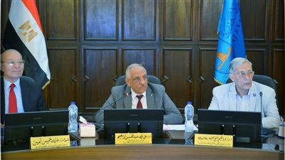 مجلس شئون التعليم والطلاب بالإسكندرية يتابع أعمال إمتحانات نهاية الفصل الدراسي الثانى