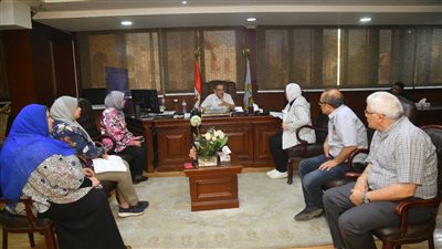 محافظ الغربية يناقش مستجدات ملفات التصالح