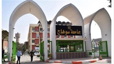 استعدادات مكثفة بجامعة سوهاج لبدء امتحانات نهاية العام لـ70 ألف طالب