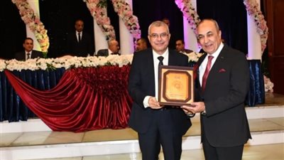 جامعة الزقازيق تشهد حفل تكريم مدير الأكاديمية العسكرية للدراسات العليا والاستراتيجية السابق