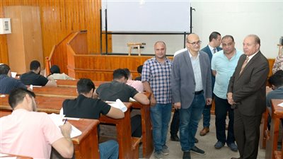 رئيس جامعة المنصورة يتابع أعمال امتحانات كليتي الهندسة والحاسبات والمعلومات