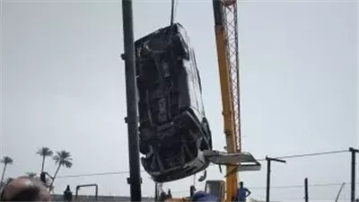 وزيرة التضامن تتابع حادث سقوط ميكروباص من أعلى معدية أبو غالب في القناطر 