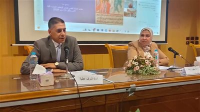عميد ألسن عين شمس تفتتح الدورة العاشرة لمنتدى شباب الباحثين 