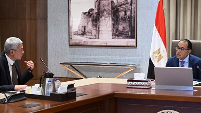 مدبولي  يبحث مع ممثلى قطاع الدواء توطين الصناعة وزيادة معدلات التصدير