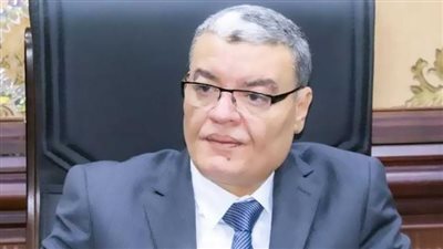محافظ المنيا يصدر حركة تنقلات لعدد من رؤساء المدن 