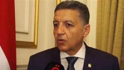 السفير المصري يرحب بقرار محكمة “كالاماتا” اليونانية بتبرئة المصريين من حادث غرق مركب