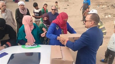 توزيع 1000 دجاجة على الأُسر الأَولى بالرعاية في الإسماعيلية