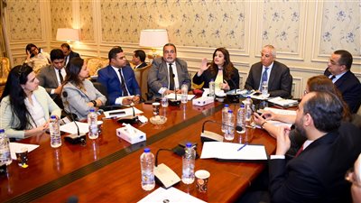 وزيرة الهجرة تعرض مشروع الموازنة العامة للعام المالي 2024/ 2025 على البرلمان