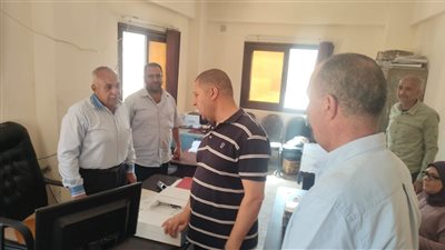 سكرتير مساعد البحيرة يتابع تلقى ملفات التصالح بالمحمودية والرحمانية