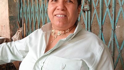 شبيهة تحية كاريوكا.. سحر أشهر معلمة بالقليوبية| فيديو 